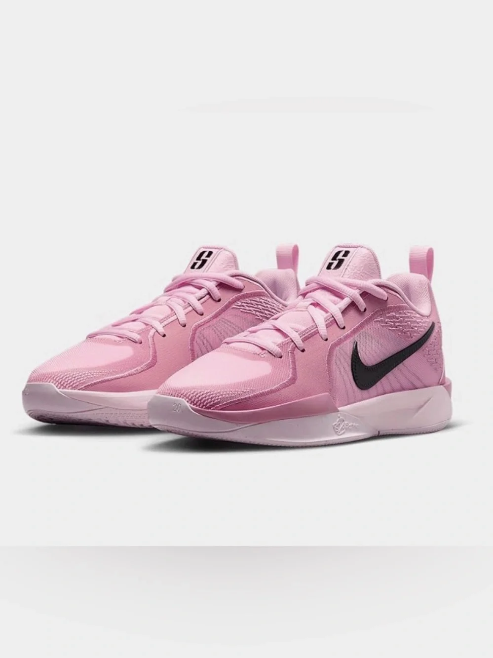 Nike Sabrina 2 Volleyball Athletic Sneakers Big kids size 4